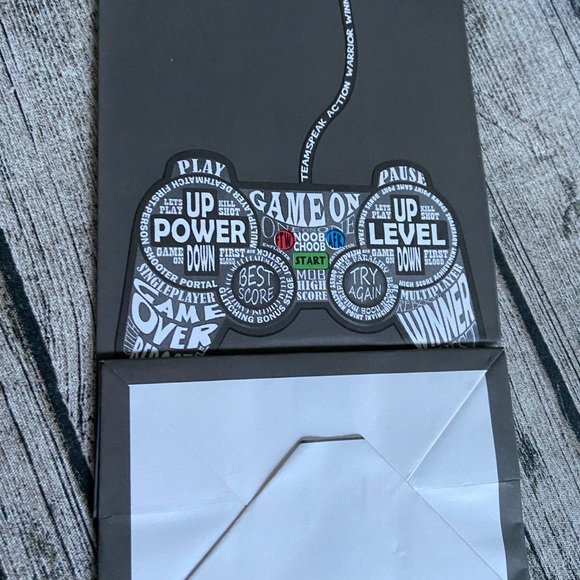 Pack of 15 video game treat bags/favor sacks/gift bags. Gaming design. - Picture 4 of 4